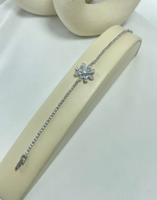 Pulseira zircônia cravejada flor